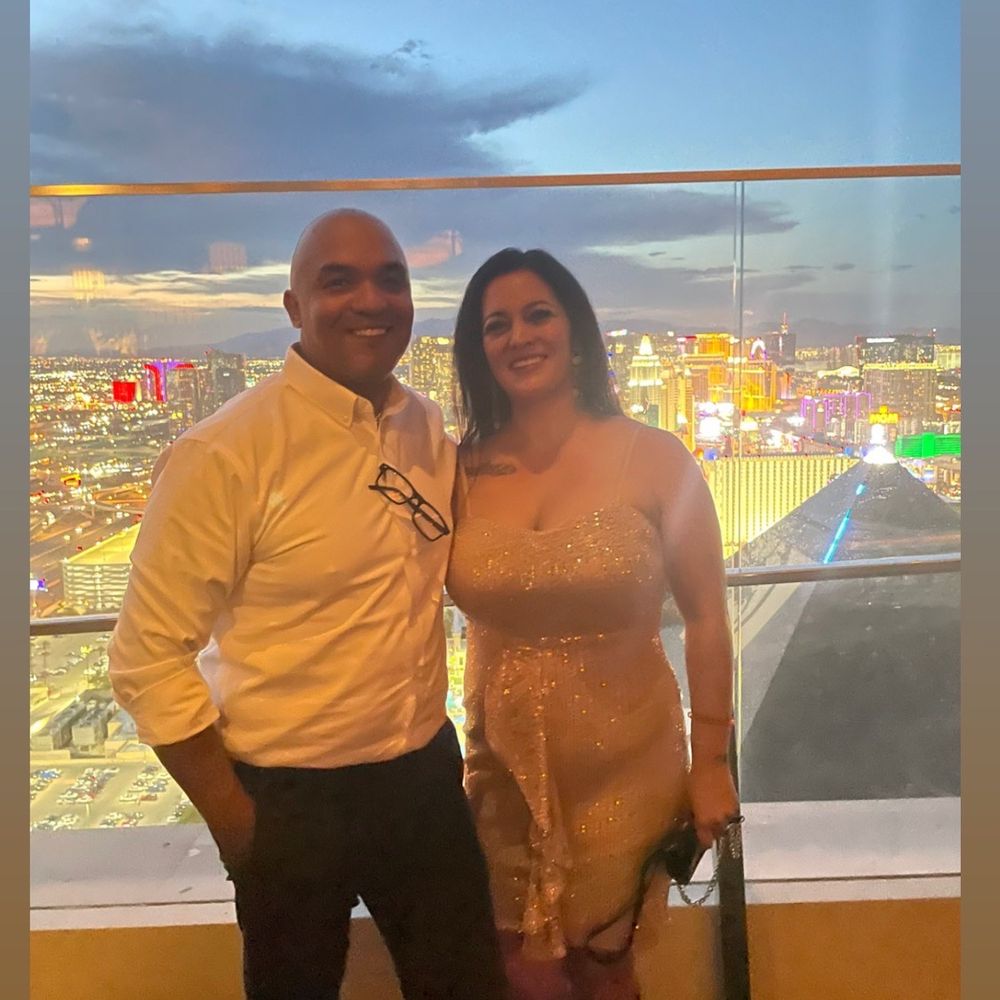 Skyfall Panoramic Bar & Lounge - Patio view at sunset - Cocktail Bars Near Me - Las Vegas, Nevada Skyfall Panoramic Bar & Lounge - Patio view at sunset - Cocktail Bars Near Me - Las Vegas, Nevada
