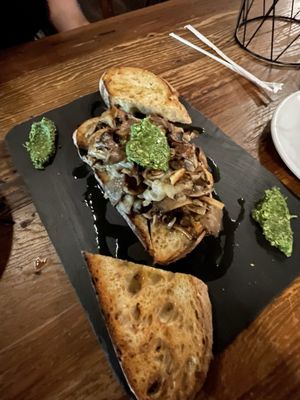 Deluca's Pizza by null