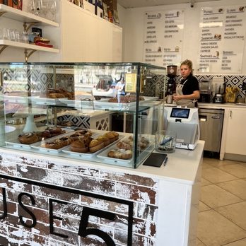 Amuse 5 Bakery - Front Counter - Bakeries Near Me - Bradenton, Florida
