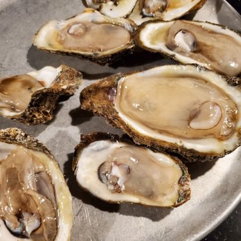 The Full Moon Oyster Bar - Raw oysters - Bars Near Me - Concord, North Carolina