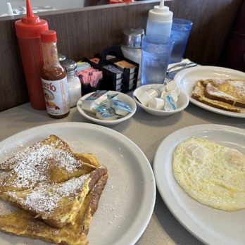 Little Belmont Cafe - New American Near Me - Belmont, California Little Belmont Cafe - New American Near Me - Belmont, California