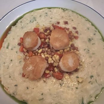 SAVI Cucina + Wine Bar - Wonderful Scallop risotto, with fire roasted peppers, sweet corn, crispy pancetta, and parmigiano. - Wine Bars Near Me - Mount Pleasant, South Carolina