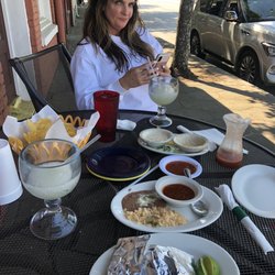 Los Torres Mexican Grill - Outside seating