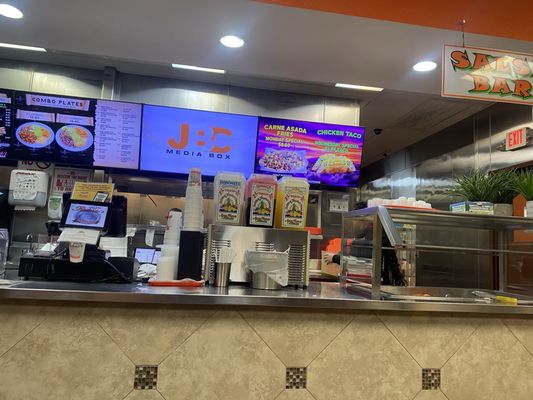 Roberto's Taco Shop Harmon Square by null