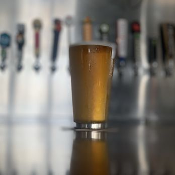 Craft Burger - They nice selection of local beers - Burgers Near Me - Placentia, California Craft Burger - They nice selection of local beers - Burgers Near Me - Placentia, California
