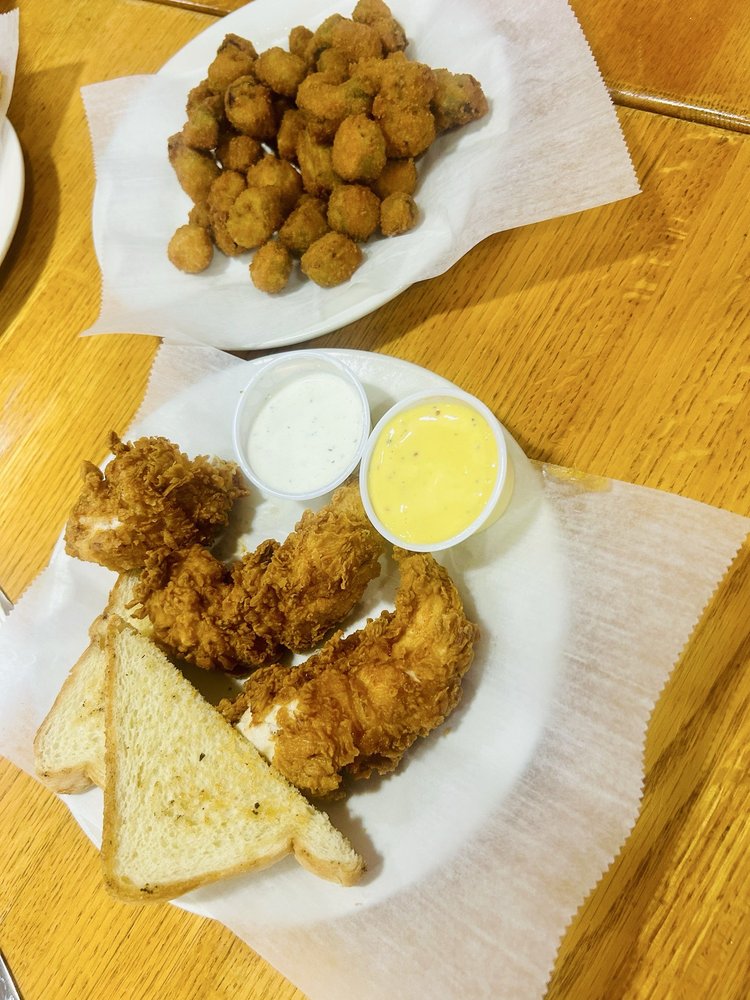 The Mason Jar Restaurant Logo