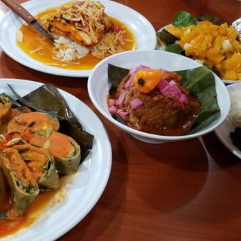 Chichen Itza Restaurant - Cochinita Pibil, Tikin Xic, Tamale Brazo de Reina - Mexican Near Me - Los Angeles, California
