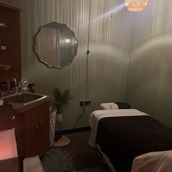 Spring Therapeutics - The treatment room - Massage Therapy Near Me - Glen Burnie, Maryland Spring Therapeutics - The treatment room - Massage Therapy Near Me - Glen Burnie, Maryland