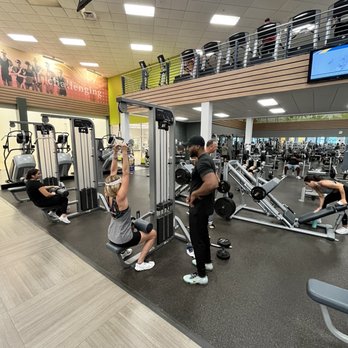LA Fitness - Amazing training set with Jeremy today! Always an amazing instructor to work with and a great guy over all! - Gyms Near Me - Lutz, Florida