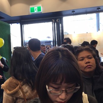Honey Creme - Crowd of people behind me. First 100 customers to this new shop got a free cup. I was 66th. Waited about 20 minutes. - Ice Cream & Frozen Yogurt Near Me - Sydney, NSW Honey Creme - Crowd of people behind me. First 100 customers to this new shop got a free cup. I was 66th. Waited about 20 minutes. - Ice Cream & Frozen Yogurt Near Me - Sydney, NSW