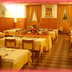 Lombardi Specialita' Gamberi - Sala interna