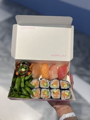 Happy Tuna Sushi & Crispy Rice by null