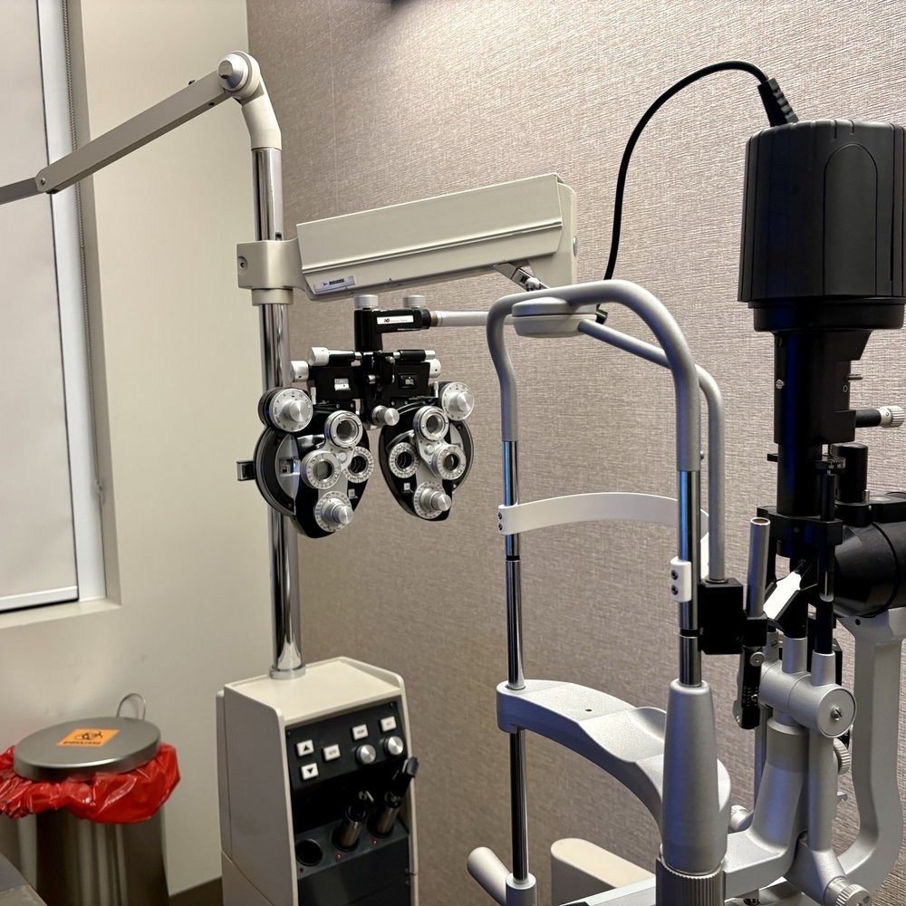 Wheaton Eye Clinic - Retina Specialists Near Me - Wheaton, Illinois Wheaton Eye Clinic - Retina Specialists Near Me - Wheaton, Illinois