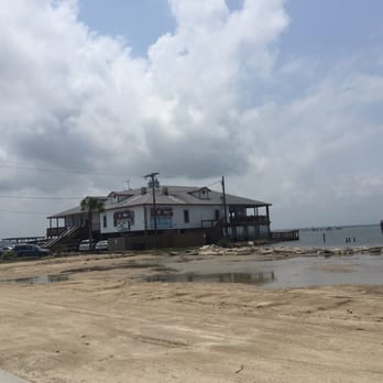 Doc's Seafood & Steaks - Seafood Near Me - Corpus Christi, Texas