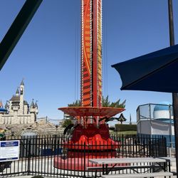 Scandia Family Fun Center - Twisted Torso!