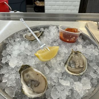 R&R Seafood Bar - oysters - Seafood Near Me - Baltimore, Maryland R&R Seafood Bar - oysters - Seafood Near Me - Baltimore, Maryland