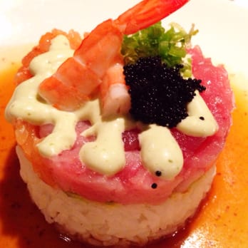 Umi Sake House - Rainbow Tartare - Sushi Bars Near Me - Seattle, Washington
