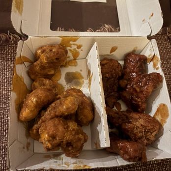 Buffalo Wild Wings - 12 wings (not 15)!!!! - American Near Me - Des Moines, Iowa