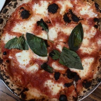 Ainslie - Margherita Pizza - Beer Gardens Near Me - Brooklyn, New York