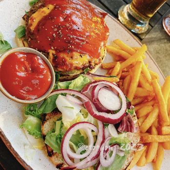 Ribs & Bones - Cheeseburger... - Steakhouses Near Me - Kühlungsborn, MV