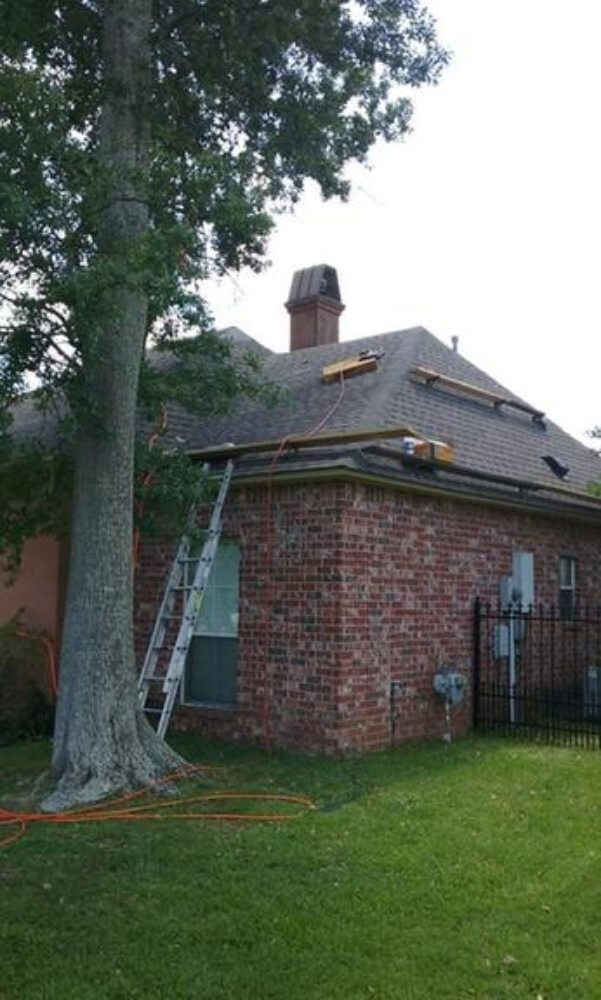 Slide of Guidry Professional Roofing