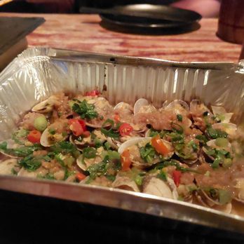Chat Bar - Clams - Bars Near Me - Unionville, Ontario