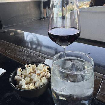 Red2one - Lounges Near Me - Santiago, RM
