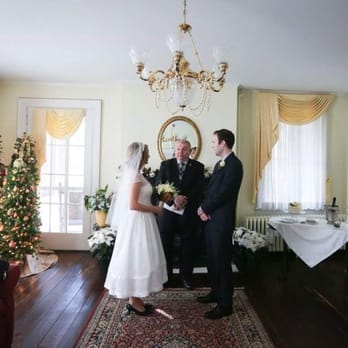 Holladay House - Copyright: Amanda Maglione Photography www.amandamaglione.com - Hotels & Travel Near Me - Orange, Virginia Holladay House - Copyright: Amanda Maglione Photography www.amandamaglione.com - Hotels & Travel Near Me - Orange, Virginia