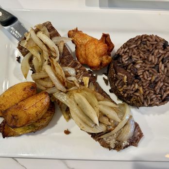 Viva La Vida - "Flank steak" with a rogue chicken wing app - Cuban Near Me - Sarasota, Florida Viva La Vida - "Flank steak" with a rogue chicken wing app - Cuban Near Me - Sarasota, Florida