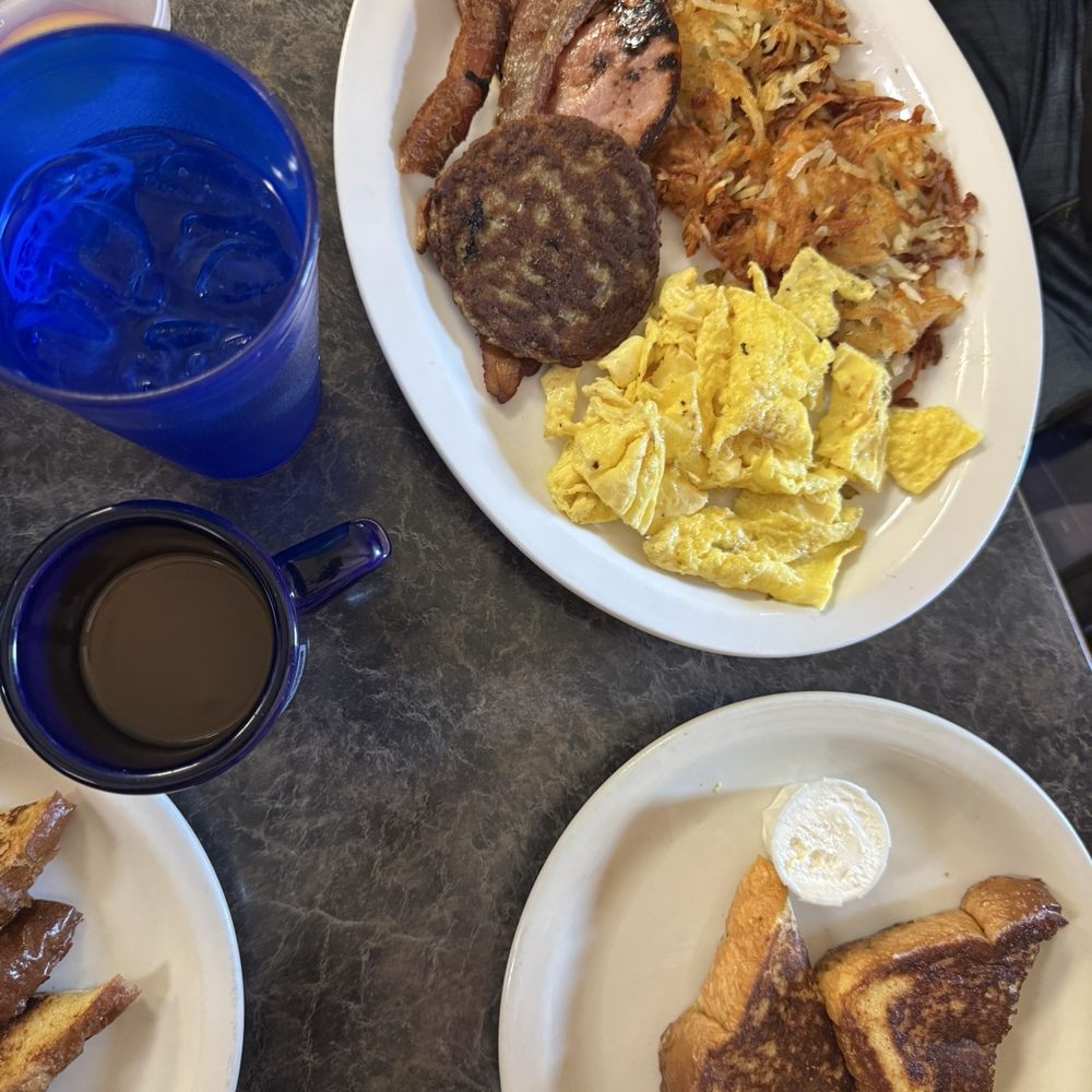 J's Homestyle Cooking - Breakfast & Brunch Near Me - Cedar Falls, Iowa J's Homestyle Cooking - Breakfast & Brunch Near Me - Cedar Falls, Iowa