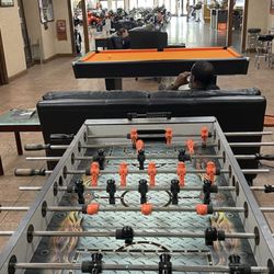 Mike Bruno's Freedom Harley-Davidson - Customer lounge