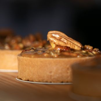 Douceurs & Tralala - pecan tart - Bakeries Near Me - Miami Beach, Florida