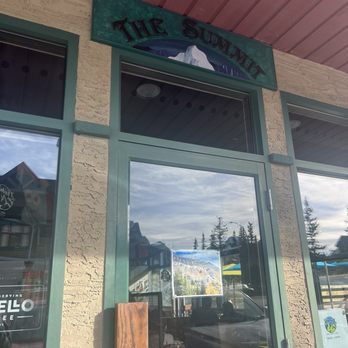 The Summit Cafe - Entrance - Breakfast & Brunch Near Me - Canmore, Alberta The Summit Cafe - Entrance - Breakfast & Brunch Near Me - Canmore, Alberta