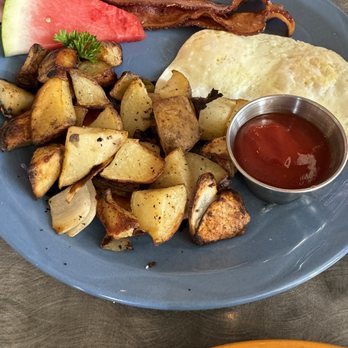 Eclectic Cafe - 2 Egg Breakfast - New American Near Me - Tucson, Arizona