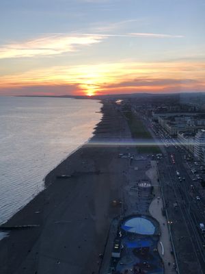 Brighton i360 by null