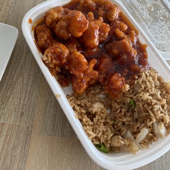 Chen's Wok - General Tso's Chicken - Chinese Near Me - Zionsville, Indiana