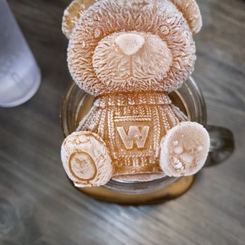 Yi Xin Cafe - Milk tea with ice cube bear - Hong Kong Style Cafe Near Me - Honolulu, Hawaii Yi Xin Cafe - Milk tea with ice cube bear - Hong Kong Style Cafe Near Me - Honolulu, Hawaii