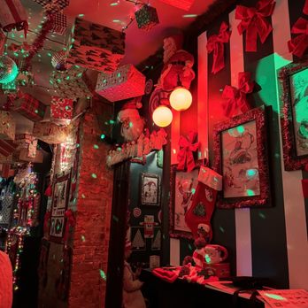 Miracle on Ninth Street - Inside - Cocktail Bars Near Me - New York, New York Miracle on Ninth Street - Inside - Cocktail Bars Near Me - New York, New York