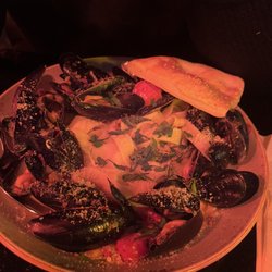 Seaport Restaurant - Mussel pasta