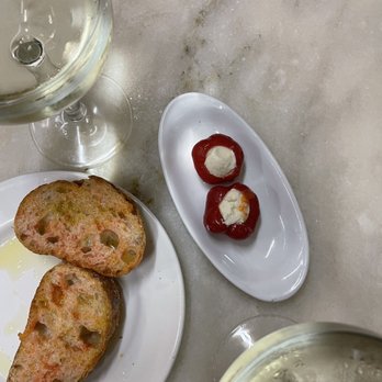 El Xampanyet - Stuffed peppers and Pan con Tomate. And their Xampanyet, of course! - Tapas Bars Near Me - Barcelona, B El Xampanyet - Stuffed peppers and Pan con Tomate. And their Xampanyet, of course! - Tapas Bars Near Me - Barcelona, B