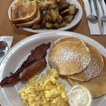 Downtown cafe - Delicious food, friendly service- loved it! - Breakfast & Brunch Near Me - Pittsburg, California Downtown cafe - Delicious food, friendly service- loved it! - Breakfast & Brunch Near Me - Pittsburg, California