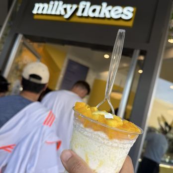 Milky Flakes - Ice Cream & Frozen Yogurt Near Me - Walnut Creek, California