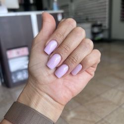Holly's Nails - No bad