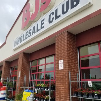 BJ's Wholesale Club - the front of the store - Wholesale Stores Near Me - Pasadena, Maryland
