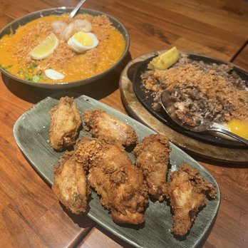 Avenida Restaurant - Pancit Palabok, Spicy garlic wings and Pork Sisig - Filipino Near Me - San Mateo, California Avenida Restaurant - Pancit Palabok, Spicy garlic wings and Pork Sisig - Filipino Near Me - San Mateo, California