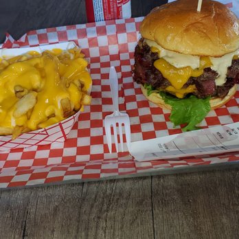 Gladiator Burger & Steak - Burgers Near Me - Scarborough, Ontario