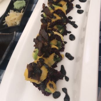 Raiz Kitchen Sushi Bar - Black garden roll - Sushi Bars Near Me - Chicago, Illinois Raiz Kitchen Sushi Bar - Black garden roll - Sushi Bars Near Me - Chicago, Illinois