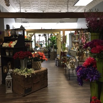 Flowers Plus - Florists Near Me - Streator, Illinois