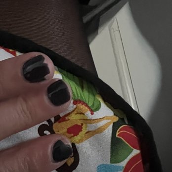 NaiLAX - Day after a dip manicure. Don't live in town so couldn't come in to fix. Flew out the next morning. Pick a different place. - Nail Salons Near Me - El Segundo, California