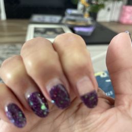 Dip nails